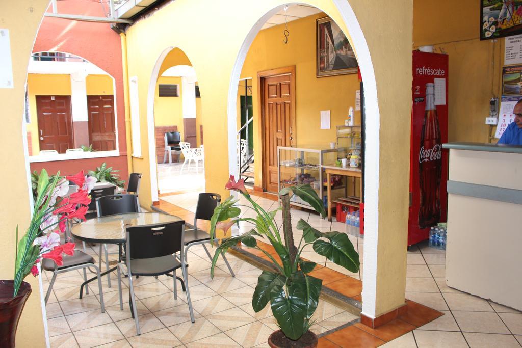 Hotel Pasadena II San Salvador Bagian luar foto